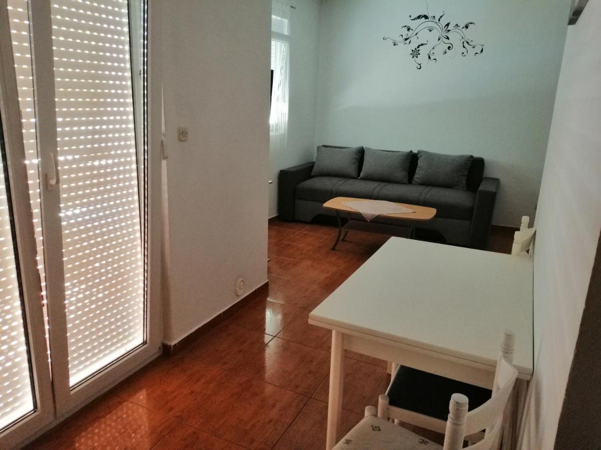 Apartments Nada Vir Eksteriør bilde